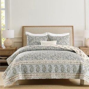 Elegant Paisley Quilt Queen Bedding Set New